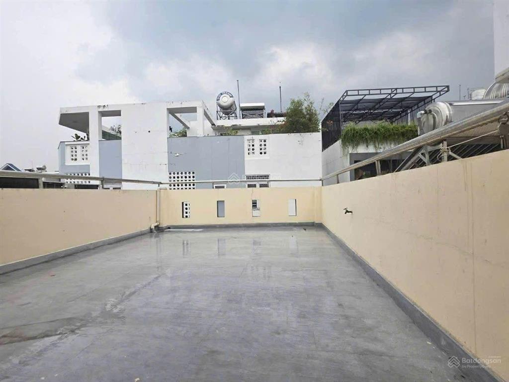 Mặt tiền kinh doanh  diện tích 74m2  đường 16m thông tứ hướng  chỉ 10 đồng 6 sỡ hữu ngay q2.