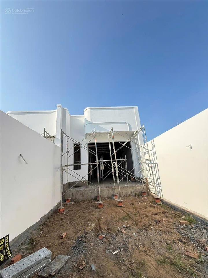 Nhà mới gần đại học trà vinh . giá chỉ từ 1 tỷ 688 triệu