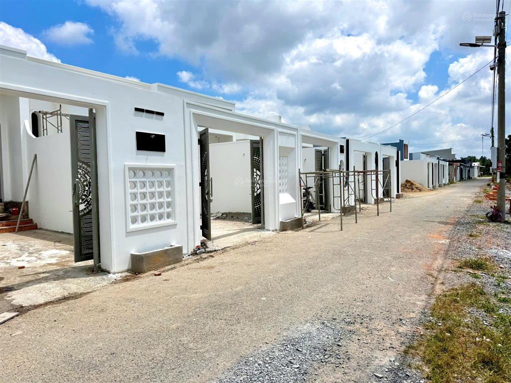 Nhà mới gần đại học trà vinh . giá chỉ từ 1 tỷ 688 triệu