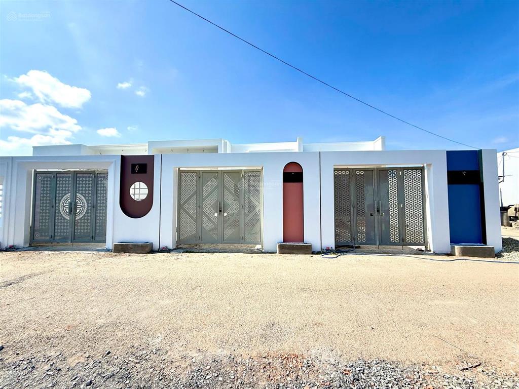 Nhà mới gần đại học trà vinh . giá chỉ từ 1 tỷ 688 triệu