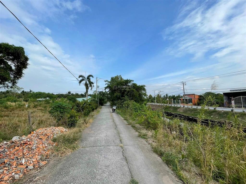 Mặt tiền đan nhánh trương văn kỉnh  phú hoà  long đức