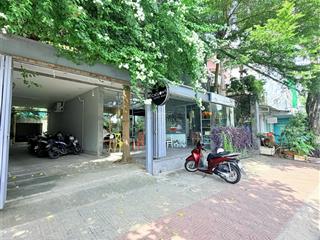 Chuyển nhượng nhà ở và quán cà phê. mặt tiền đường quang trung  phường trà vinh