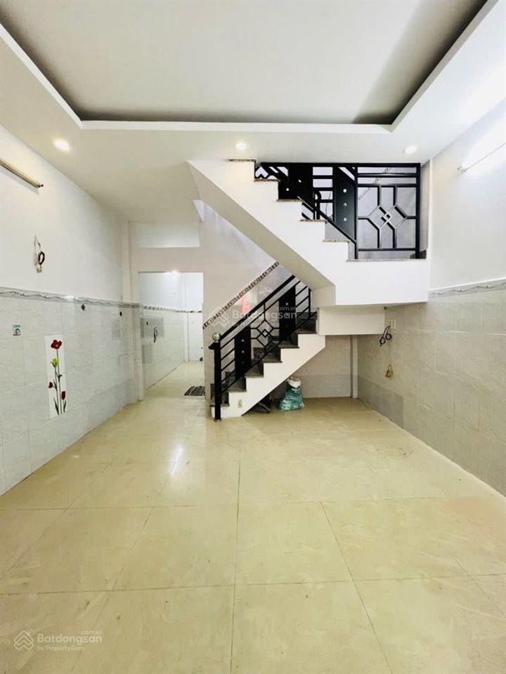 3.35 tỷ nhà 1 trệt 1 lầu  vị trí đẹp  ngay trung tâm hành chính quận 8.