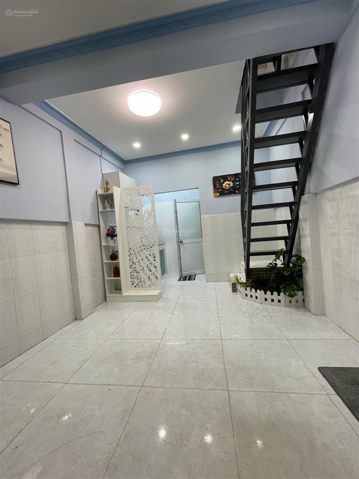 Bán nhà pth q8 3 tầng nhỉnh 2 ty