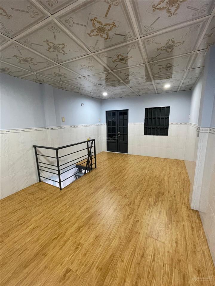 Bán nhà pth q8 3 tầng nhỉnh 2 ty