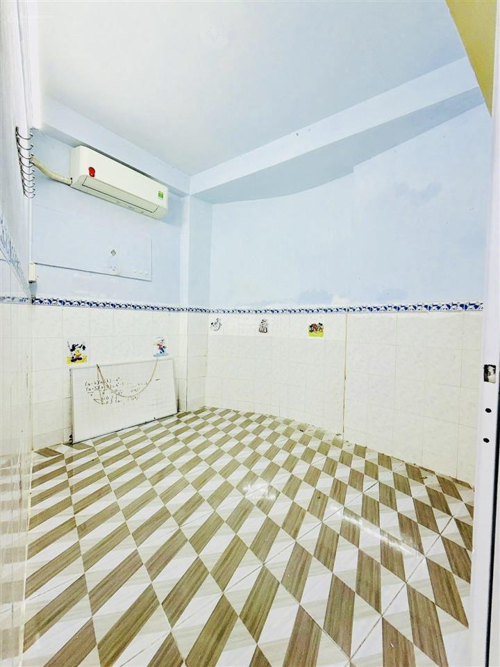 Bán nhà p10, quận 8 ngang gần 8m nhỉnh 3 tỷ