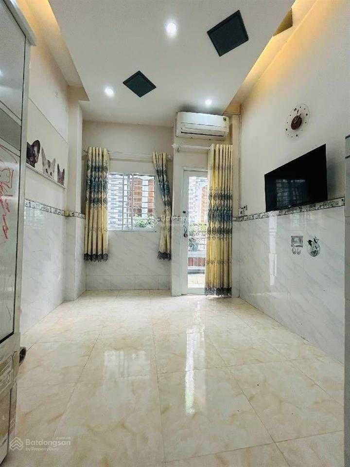 Bán nhà q7 4 tầng dtsd 66m2 chỉ nhỉnh 2tỷ