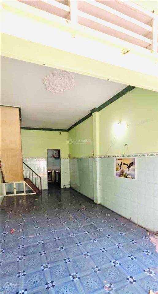 2 tỷ 6 nhà khu tên lửa hẻm xe hơi 8m, 3 ô tô tránh hiếm