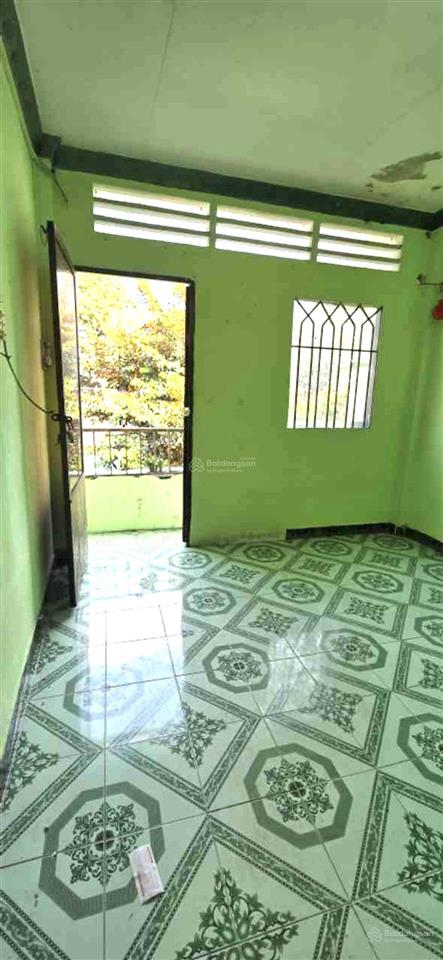 2 tỷ 6 nhà khu tên lửa hẻm xe hơi 8m, 3 ô tô tránh hiếm