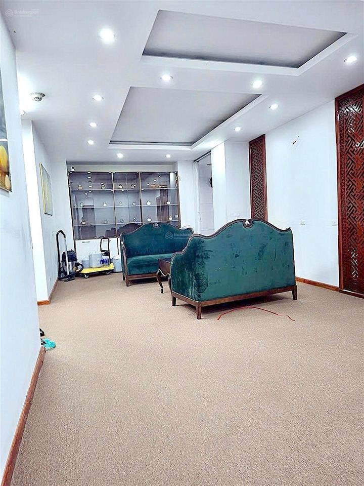 Chcc tsq euroland mỗ lao  176m2 4pn  giá tốt