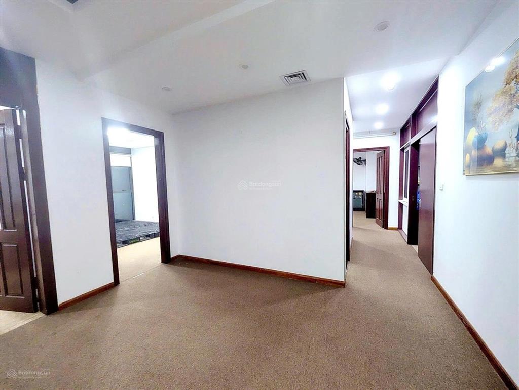 Chcc tsq euroland mỗ lao  176m2 4pn  giá tốt