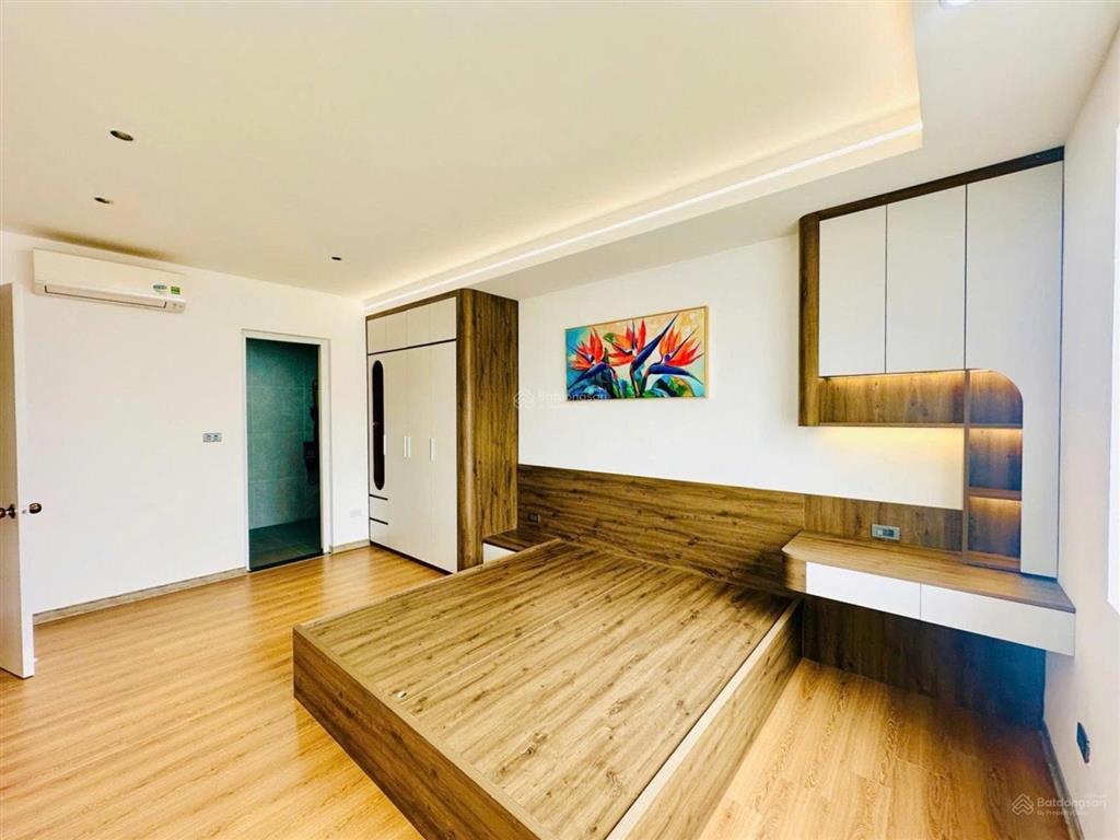 Chcc kđt văn khê hđ, dt 134m2 3pn 2wc, giá tốt