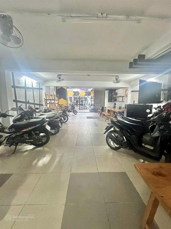 Bán nhà mặt tiền thích quảng đức, phường 4, quận phú nhuận, tp.hcm