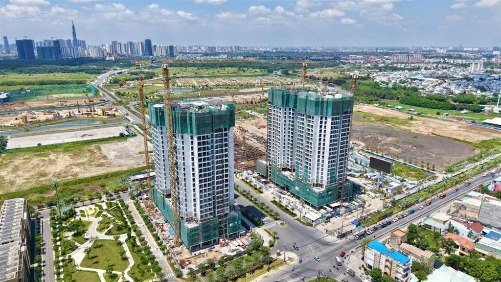 Cắt lỗ 700tr căn 2pn tầng đẹp đã cất nóc tháp glow 77m2 view thoáng không bị chắn