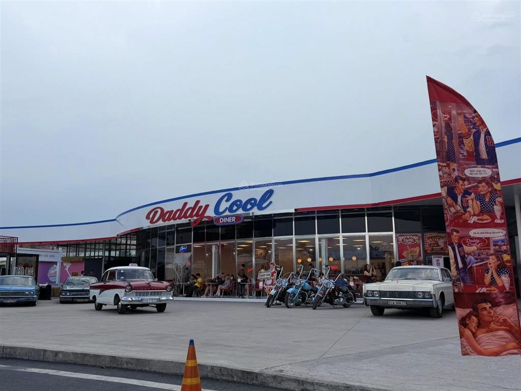 Bán lại căn 4pn + 3wc, ban công rộng, mỗi phòng ngủ có 2 view cuối 2026 nhận nhà