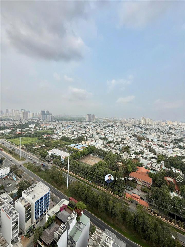 Căn 1pn gửi bán nhanh giá chỉ 7,2 tỷ (bao hết), thiện chí bán, còn giảm thêm, sẵn sổ hồng mua bán