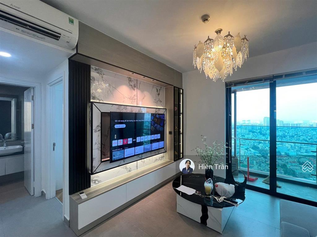 Căn 1pn gửi bán nhanh giá chỉ 7,2 tỷ (bao hết), thiện chí bán, còn giảm thêm, sẵn sổ hồng mua bán