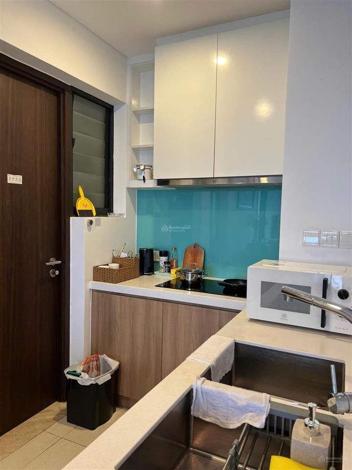 1pn chủ cần bán gấp giá chỉ 6,3 tỷ đã sẵn sổ hồng không vay full nội thất, có sẵn hđ thuê dài hạn