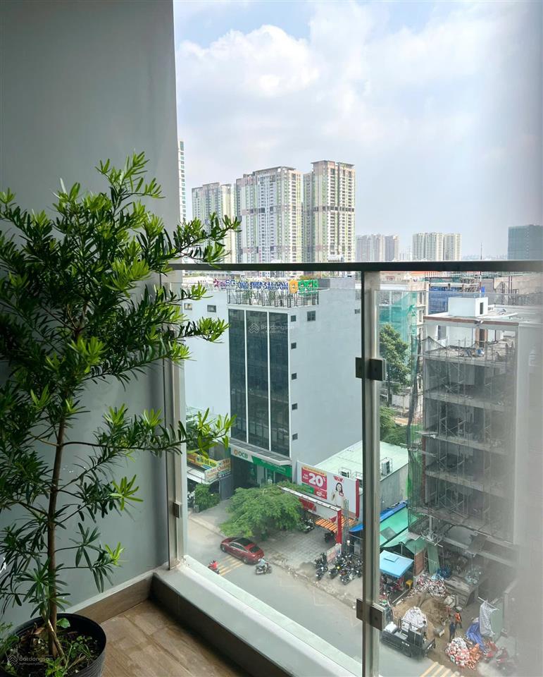 1pn chủ cần bán gấp giá chỉ 6,3 tỷ đã sẵn sổ hồng không vay full nội thất, có sẵn hđ thuê dài hạn