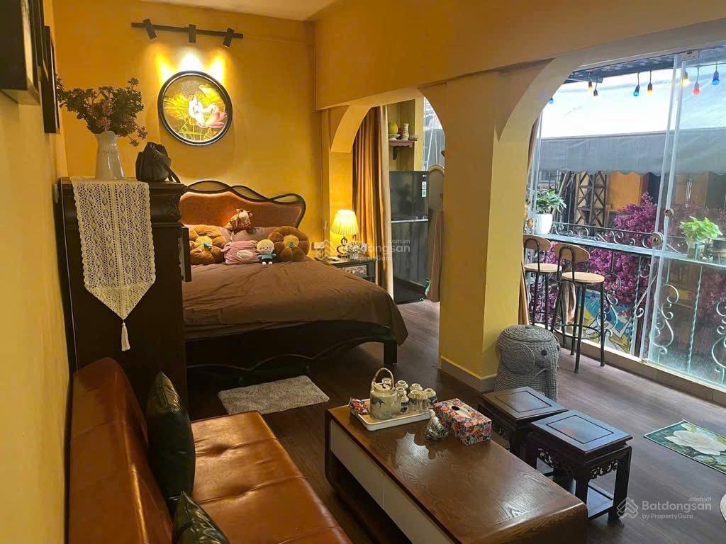 20 tỷnhà phố cổ hàng mành, 35m2, 4 tầng, giữa lõi phố cổ, vị trí cực chất, vừa đủ để ở, kinh doanh