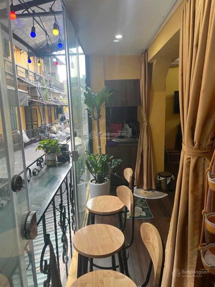 20 tỷnhà phố cổ hàng mành, 35m2, 4 tầng, giữa lõi phố cổ, vị trí cực chất, vừa đủ để ở, kinh doanh