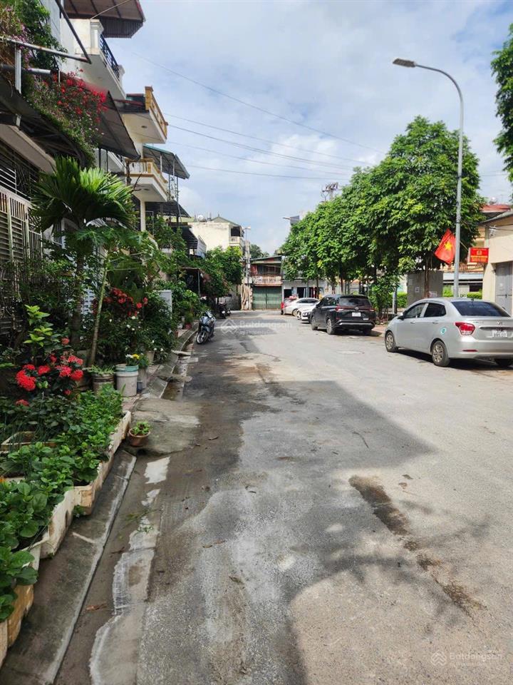 25 tỷchủ cần bán gấp nhà phố tư đình ô tô đỗ như hình, 110m2 x 4 tầng, đang cho thuê làm văn phòng