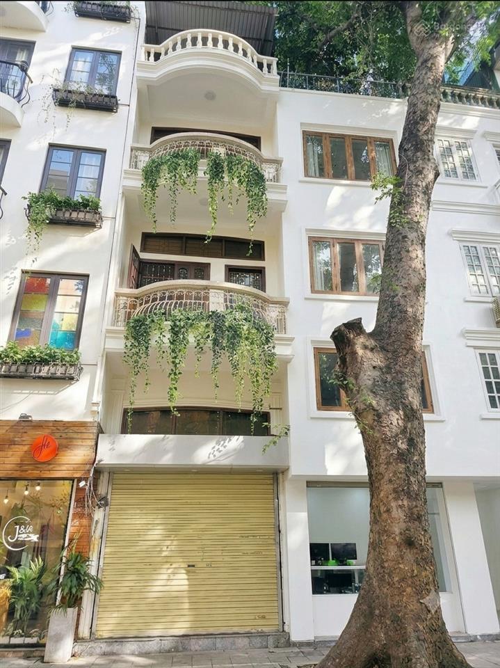 22 tỷ  mặt phố lý nam đế phố lưu giữ dấu tích thành hà nội, mang tên vị vua sáng lập nước vạn xuân