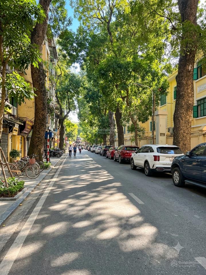 22 tỷ  mặt phố lý nam đế phố lưu giữ dấu tích thành hà nội, mang tên vị vua sáng lập nước vạn xuân