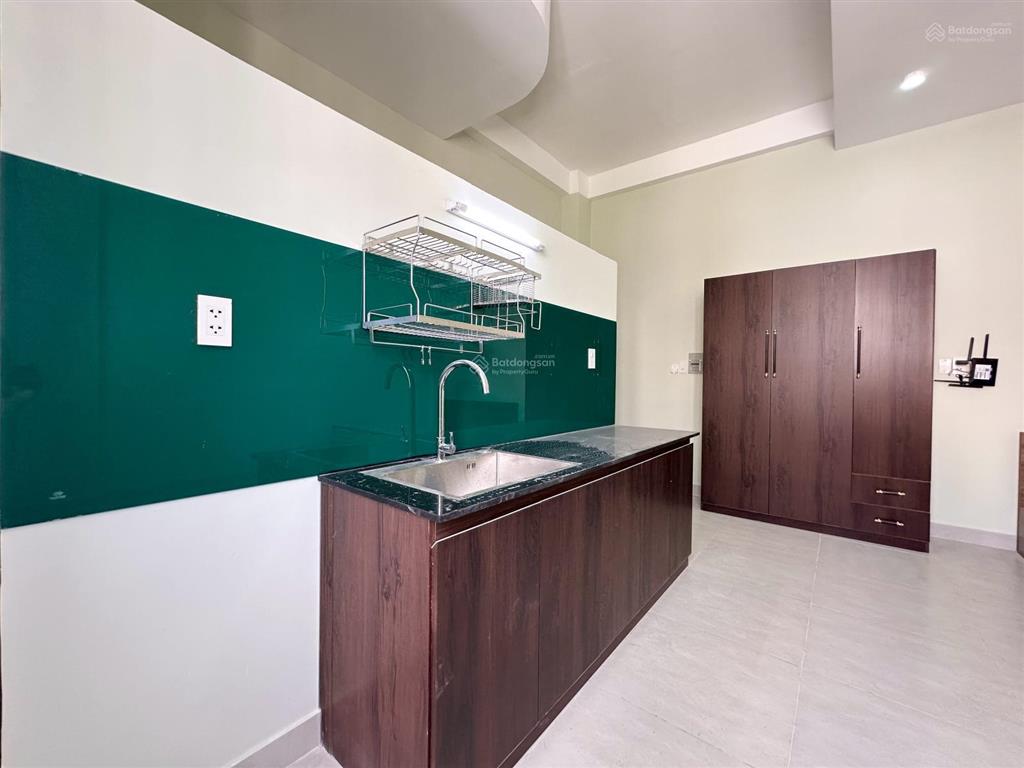 Studio ban công full nội thất, thang máy, hầm xe bảo vệ, ngay hoàng hoa thám, sân bay nhà ga t3