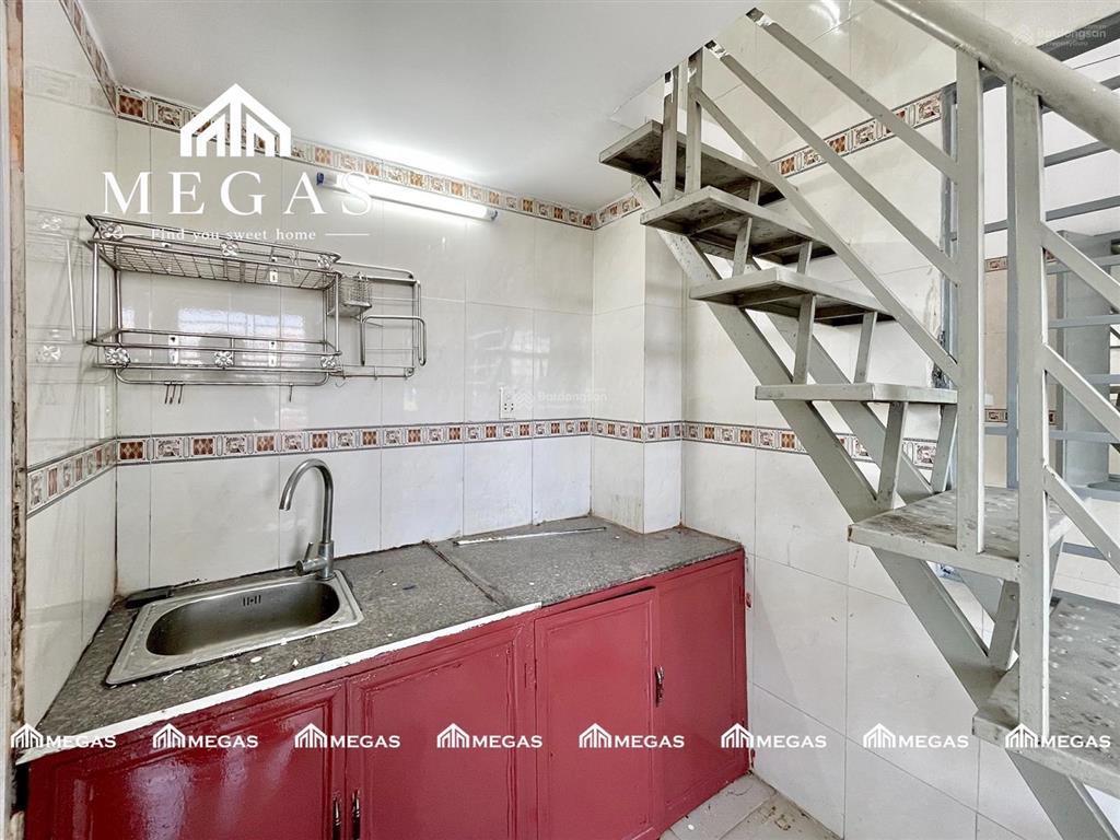 Dãy phòng gác lửng mới xây 30m2 ngay đường nguyễn tri phương, ktx khu b, go dĩ an, cầu vượt lx