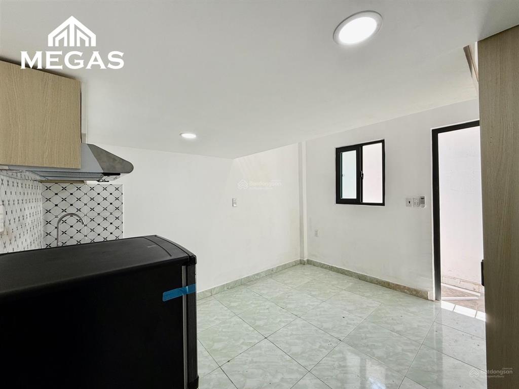 Cho thuê căn hộ 30m2 ở mặt tiền đường nguyễn duy trinh, thuận tiện ra khu cnc q9 và q2, q1, bt