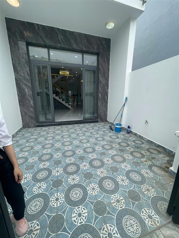 Bán gấp nhà 1 trệt 1 lầu  1 tỷ 230  80m2 ngay bx miền tây, bình chánh