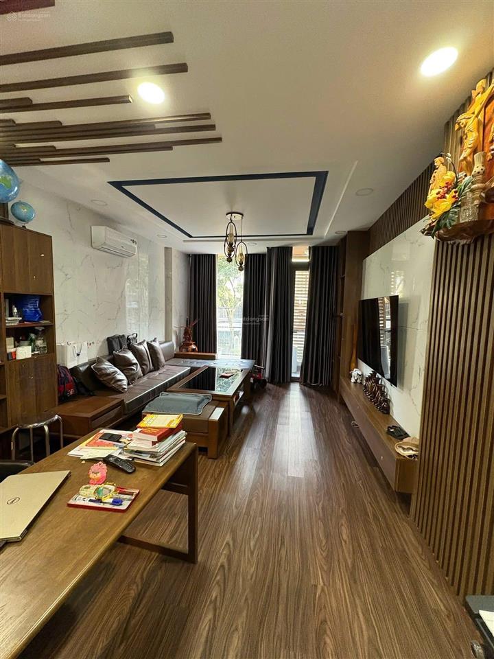 Kcx nguyên hồng diện tích chuẩn (4x16m) 5 tầng cạnh công viên  sẵn hđt 22tr/tháng. chỉ 13.9 tỷ