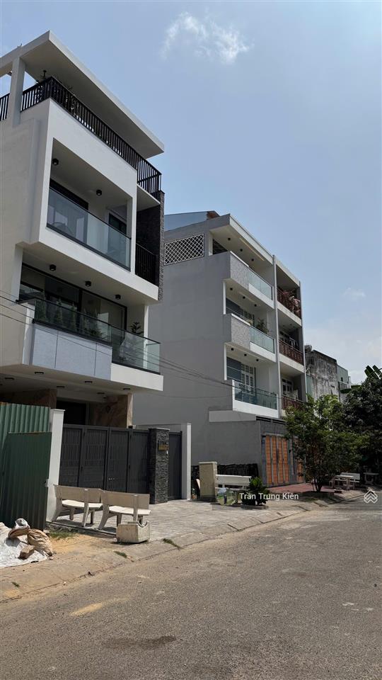 Đường nhựa 12m đặng thùy trâm  bình lợi (4.2x24m) gpxd hầm 4 tầng, cách đại học văn lang chỉ 100m