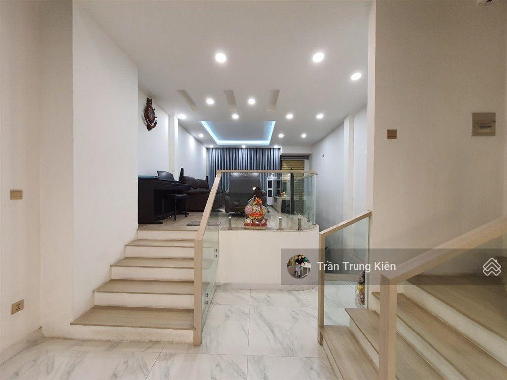 Bán gấp! nhà hxh một trục chu văn an  ngang bề thế (4,8x17m) 4 tầng mới cứng cáp. giá chỉ 12,5 tỷ.