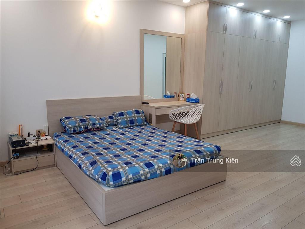 Bán gấp! nhà hxh một trục chu văn an  ngang bề thế (4,8x17m) 4 tầng mới cứng cáp. giá chỉ 12,5 tỷ.