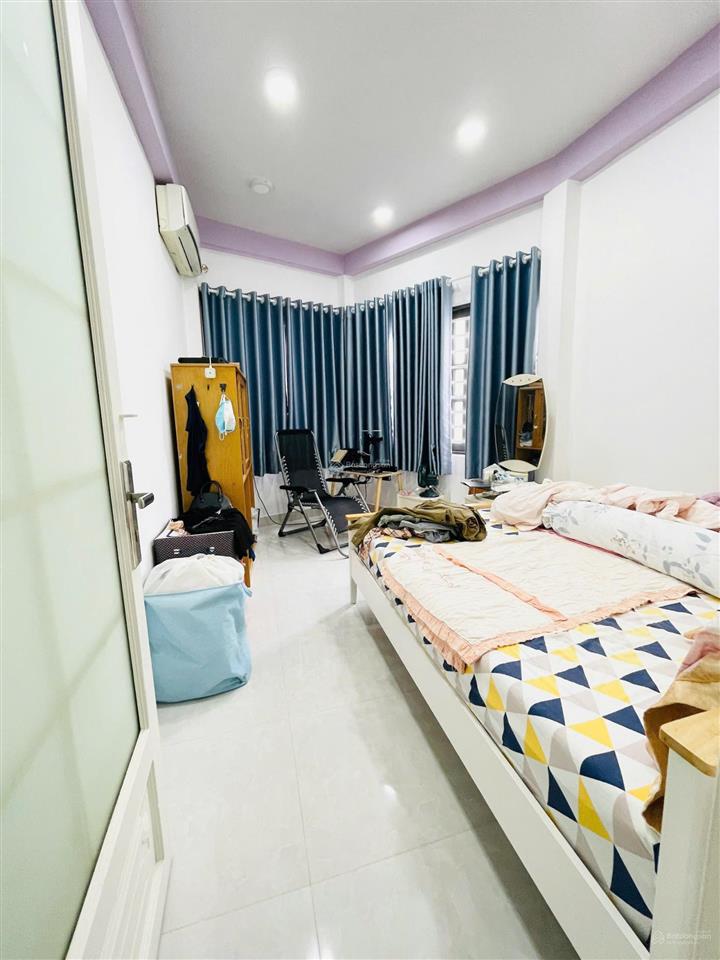 Hoàng hoa thám  36m2  5 tầng btct  6pn  hẻm 4m thông thoáng  nhà mới ở ngay