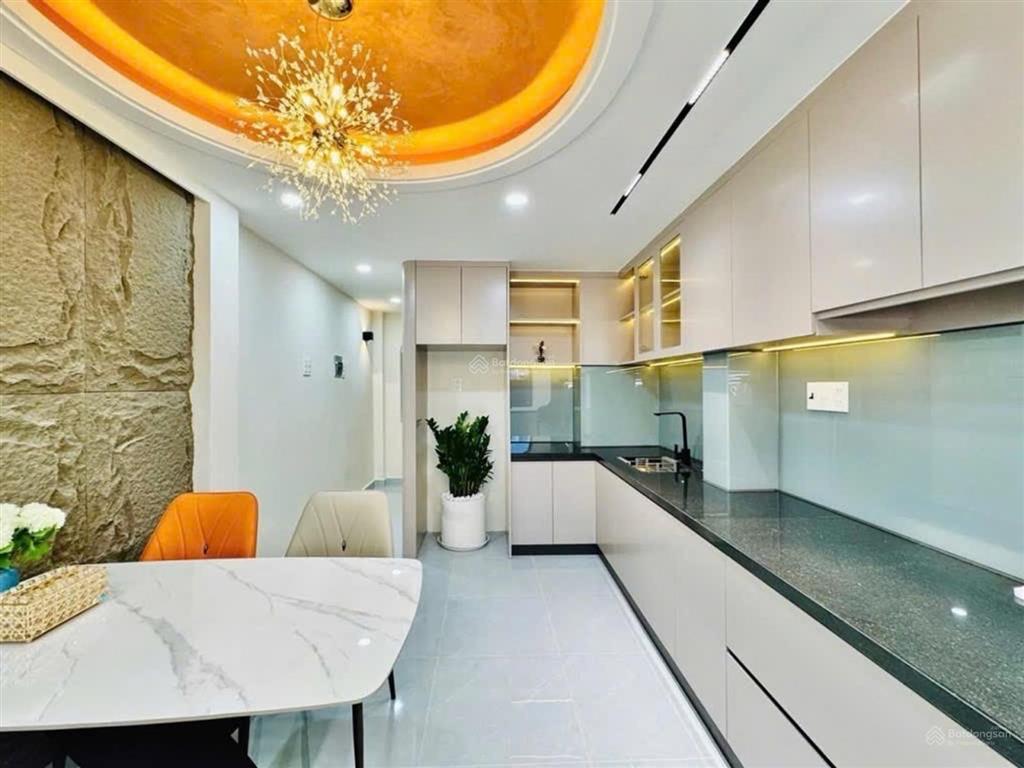 Chỉ 6,2 5 tầng  bình thạnh  hxh đỗ cửa  mặt tiền rạch xuyên tâm tương lai