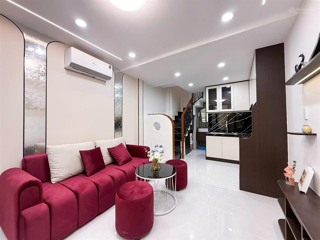 Hot trung tâm nhà đẹp ở ngay lý thái tổ, p. vườn lài, quận 10 4 tầng full nt