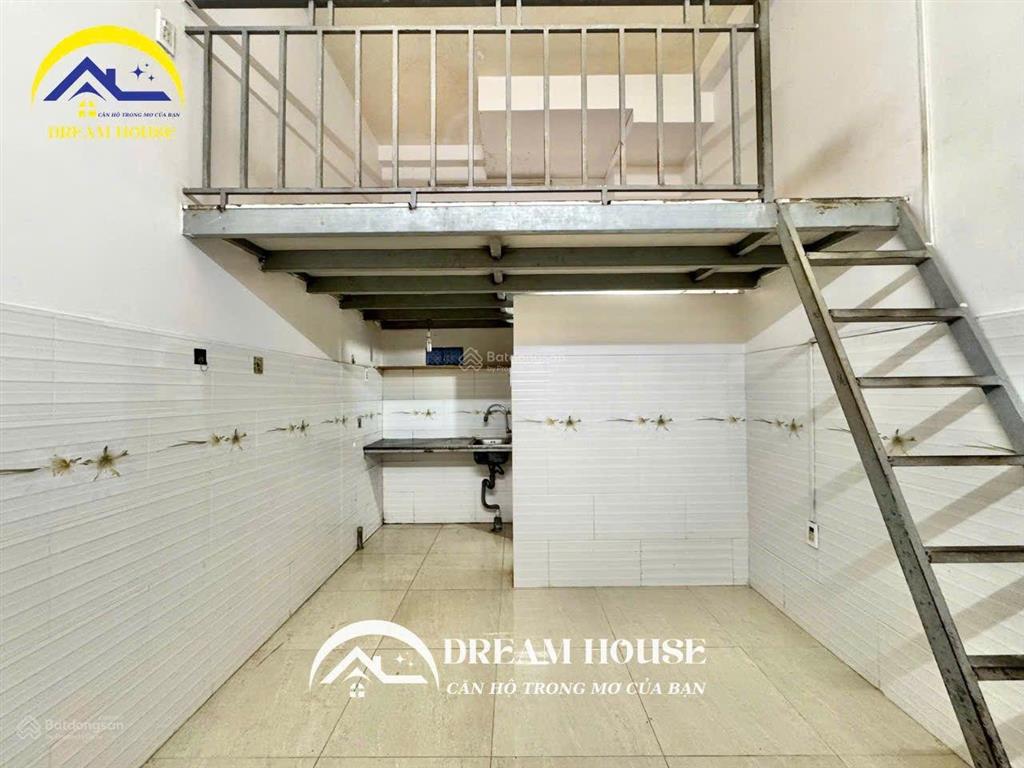 Phòng trọ đi bộ qua hẻm cao 1m8