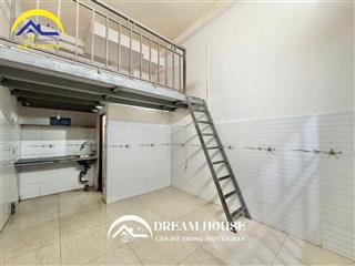 Phòng trọ đi bộ qua hẻm cao 1m8