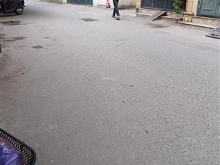 Ngõ 120 hoàng mai 62m đất mặt tiền 7,6m chỉ với hơn 8tỷ cực hót