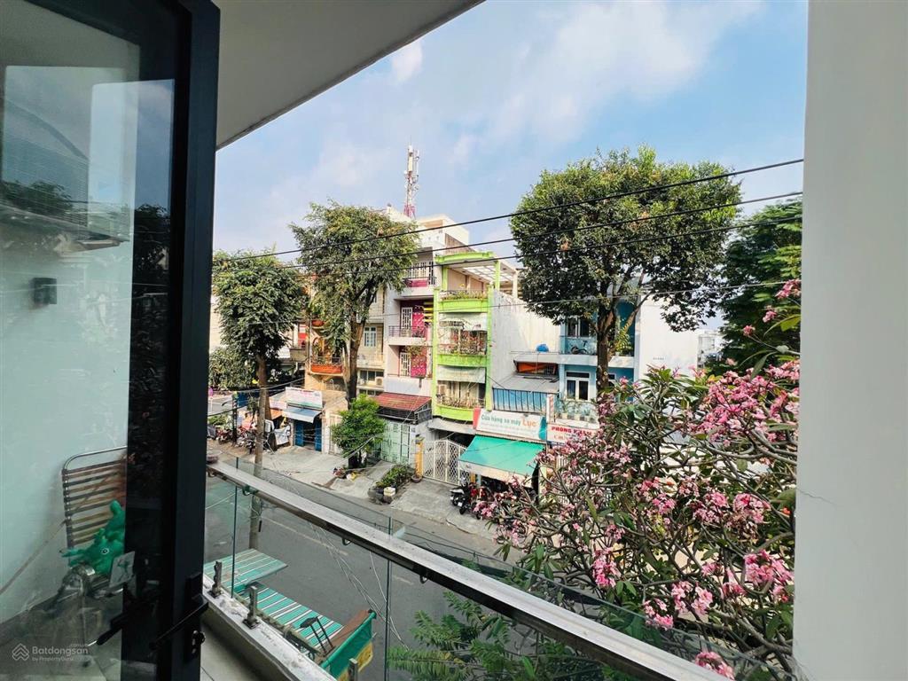 Nhà dòng tiền lớn tôn thất tùng quận 1  có thang máy  ô tô đậu cửa