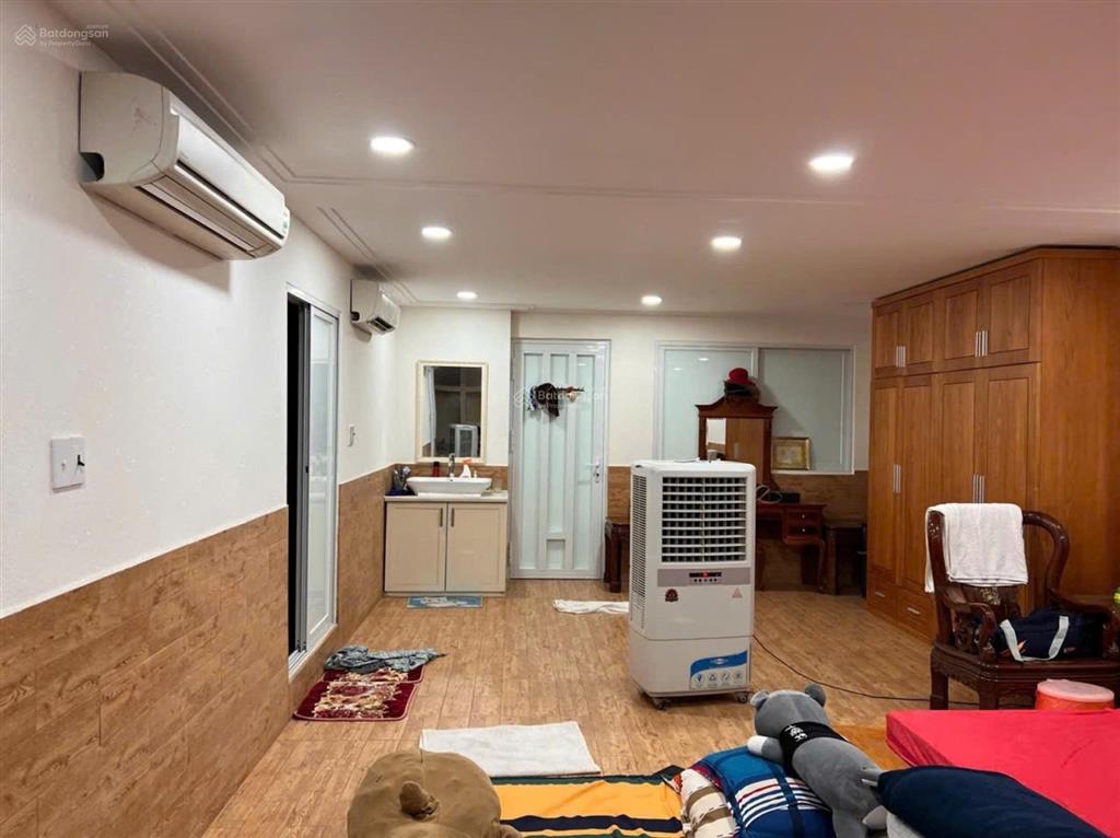 Mặt tiền thạch thị thanh q1  gần 100m²  đầu tư sinh lời tốt