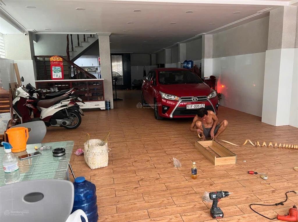 Mặt tiền thạch thị thanh q1  gần 100m²  đầu tư sinh lời tốt
