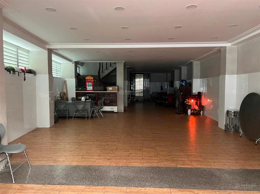 Mặt tiền thạch thị thanh q1  gần 100m²  đầu tư sinh lời tốt