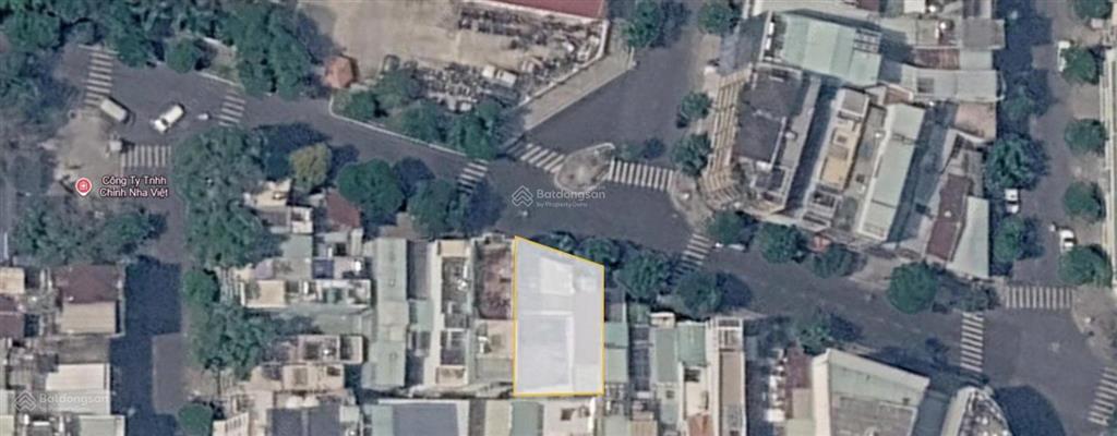 Không có căn thứ 2 !!! toà nhà mặt tiền yersin bến thành q1  ngang 15,5m  dòng tiền 3,6tỷ/ năm