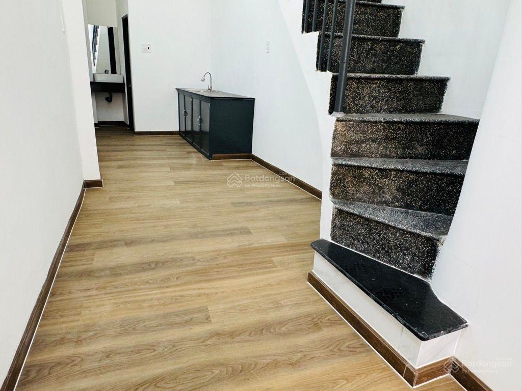 Nhà đẹp ở ngay  4 tầng  26m2 nguyễn kiệm phú nhuận  3.58 tỷ (tl)