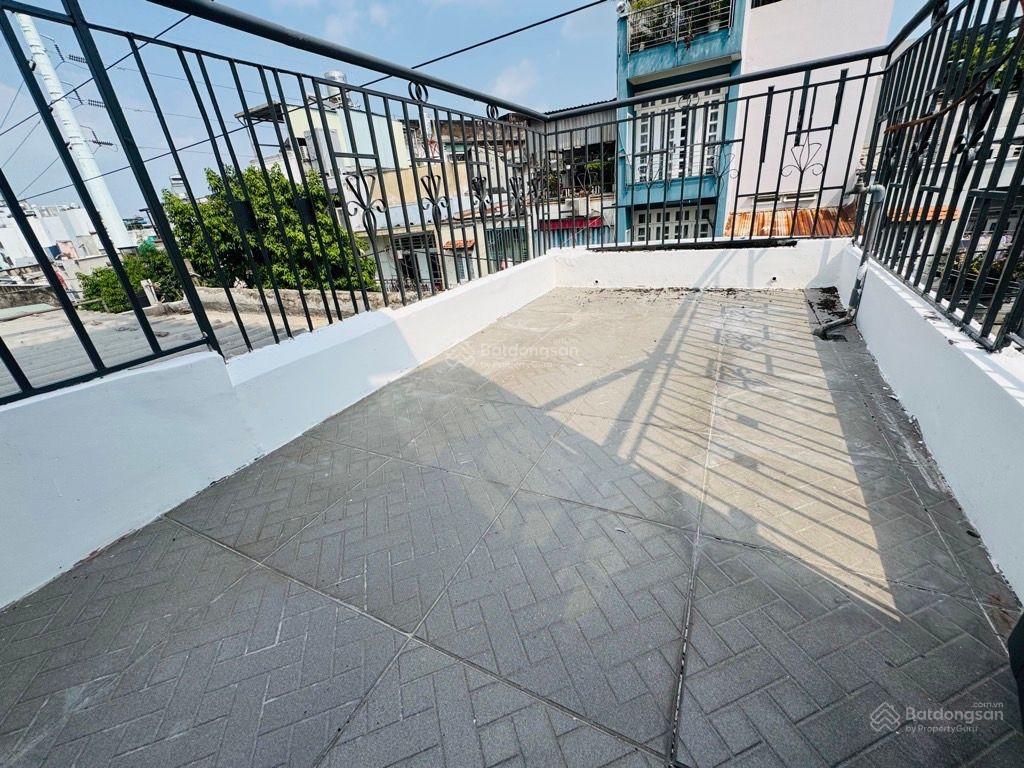 Nhà đẹp ở ngay  4 tầng  26m2 nguyễn kiệm phú nhuận  3.58 tỷ (tl)