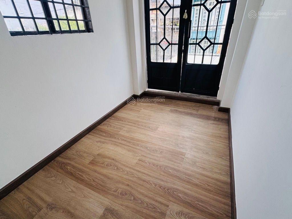 Nhà đẹp ở ngay  4 tầng  26m2 nguyễn kiệm phú nhuận  3.58 tỷ (tl)